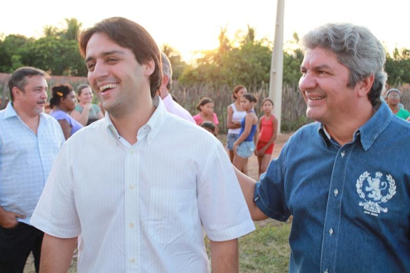 Dep. Flavio Nogueira Junior prestigia aniversario de São Miguel do Tapuio  