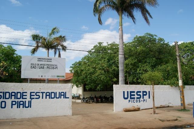 Curso de Direito da UESPI de Picos continua entre os melhores do País 