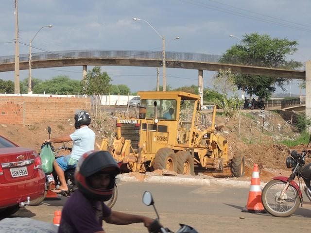 DER aponta interferências para construção do viaduto