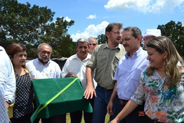 Governador visita obras em andamento no município de Boa Hora - Imagem 75