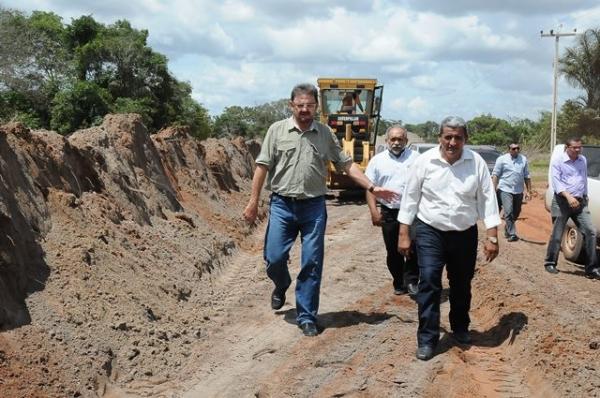 Governador visita obras em andamento no município de Boa Hora - Imagem 18