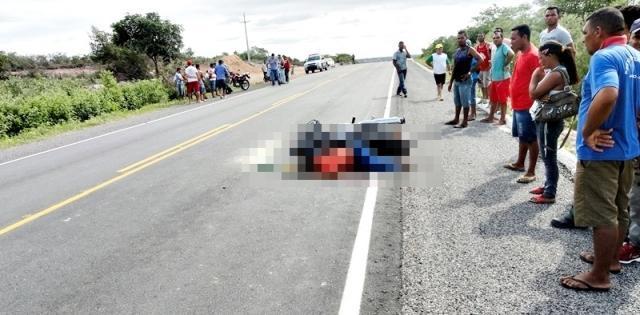 Homem morre em acidente de moto na BR 407.
