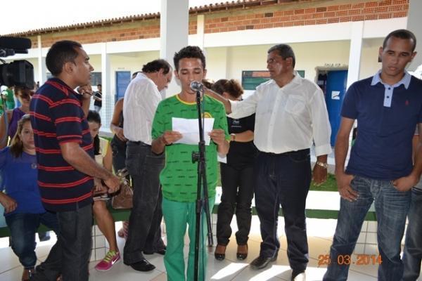 Governador visita obras em andamento no município de Boa Hora - Imagem 44