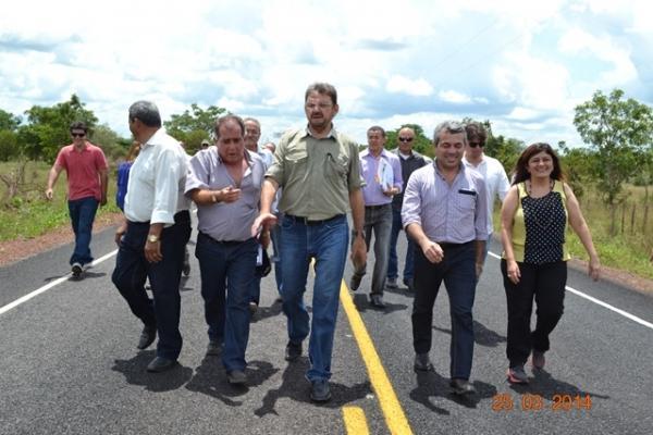 Governador visita obras em andamento no município de Boa Hora - Imagem 76