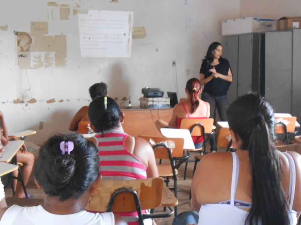 CREAS realiza palestra sobre violência contra a mulher em Novo Nilo