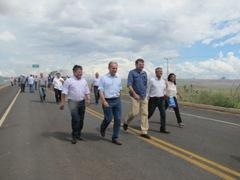 Prefeitos  participam de inauguração de rodovia em Monte Alegre 