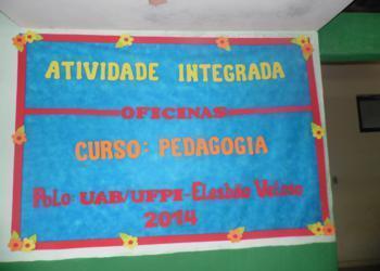 Turma de Pedagogia realiza oficinas temáticas 