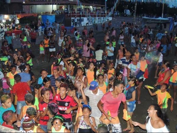 Desfile do bloco infantil Enry Alé em Curralinhos - Imagem 3