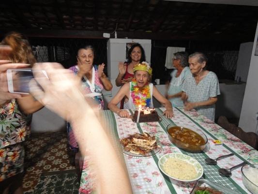 Remediense comemora 90 anos em almoço com familiares - Imagem 5