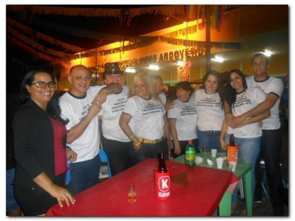 Blocos Beija Eu e Só Amigos deixam as pessoas fascinadas ao desfilarem pelas ruas de Inhuma - Imagem 1