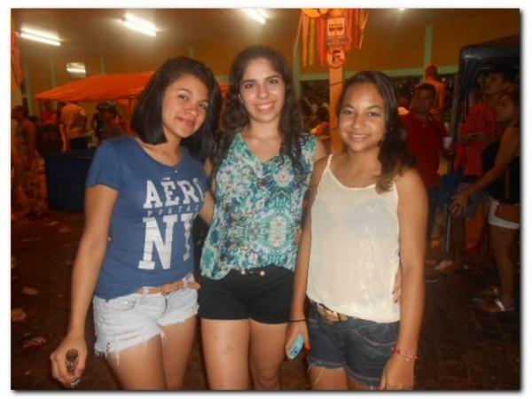 Blocos Beija Eu e Só Amigos deixam as pessoas fascinadas ao desfilarem pelas ruas de Inhuma - Imagem 6