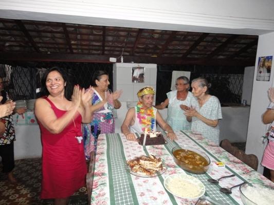 Remediense comemora 90 anos em almoço com familiares - Imagem 6