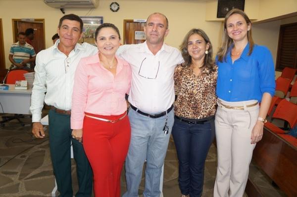 Vereadora Nádia assume compromisso com o “Governo da Gente” - Imagem 10