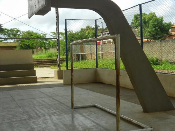 GOVERNADOR inaugura obras não acabadas - Imagem 1