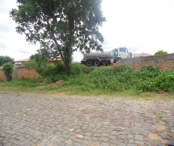 Parte de muro de escola e garagem municipal estão no chão há mais de 4 meses - Imagem 3