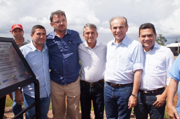 Governo estrega obras no extremo sul do Piauí. - Imagem 12