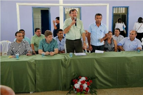 Wilson Martins entrega obras de mobilidade urbana em Simplício Mendes - Imagem 1