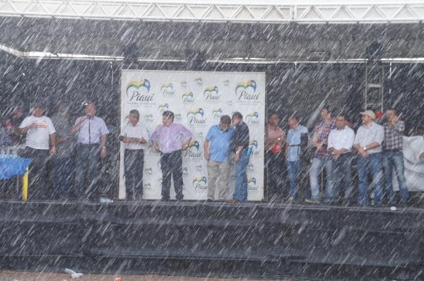 Governo estrega obras no extremo sul do Piauí. - Imagem 15