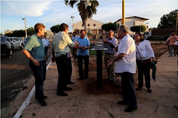 Wilson Martins entrega obras de mobilidade urbana em Simplício Mendes