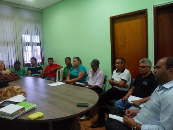 Prefeito Walfrdo Filho se reúne com secretários para definir ações do Projeto Prefeito Amigos da Criança - Imagem 3