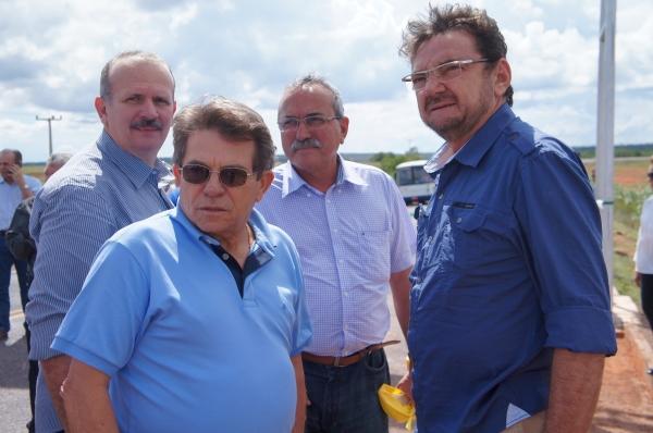 Governo estrega obras no extremo sul do Piauí. - Imagem 8