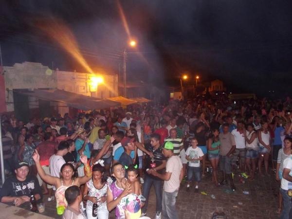 Prefeitura Municipal de Itainópolis realiza carnaval de rua - Imagem 13