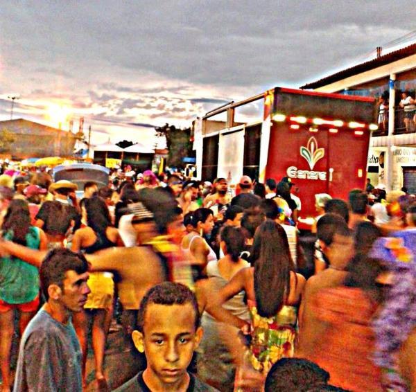 Tradicional Bloco dos sujos anima a cidade - Imagem 1