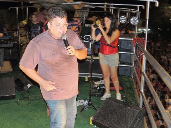 Bandas levam o público à praça na segunda feira de carnaval - Imagem 10