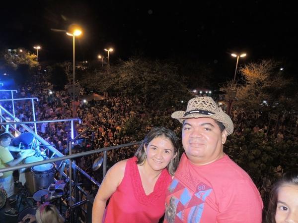 Bandas levam o público à praça na segunda feira de carnaval - Imagem 19