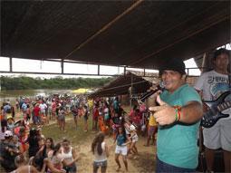Forró de Play Boy agita multidão no último dia de carnaval de Caxingó