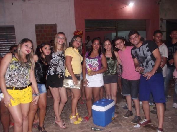 Prefeitura Municipal de Itainópolis realiza carnaval de rua - Imagem 9