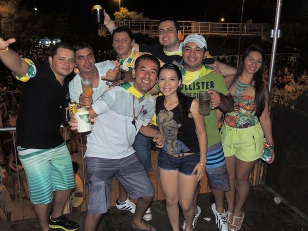 Bandas levam o público à praça na segunda feira de carnaval - Imagem 46