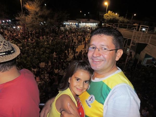 Bandas levam o público à praça na segunda feira de carnaval - Imagem 20