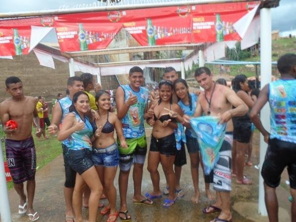 Carnaval 2014: Muita animação e folia no Balneário Mesa de Pedra - Imagem 1