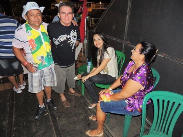 Bandas levam o público à praça na segunda feira de carnaval - Imagem 27