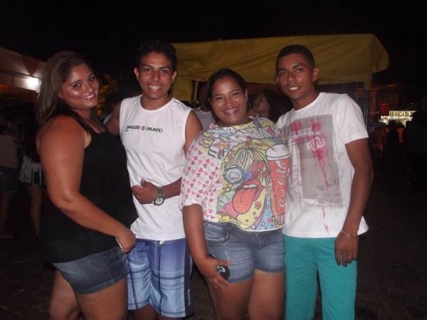 Prefeitura Municipal de Itainópolis realiza carnaval de rua - Imagem 32