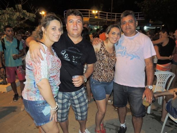 Bandas levam o público à praça na segunda feira de carnaval - Imagem 56