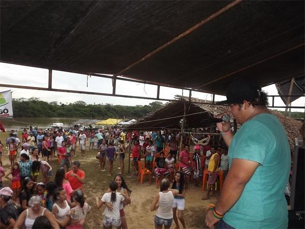 Forró de Play Boy agita multidão no último dia de carnaval de Caxingó - Imagem 6