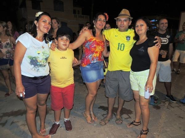 Bandas levam o público à praça na segunda feira de carnaval - Imagem 31