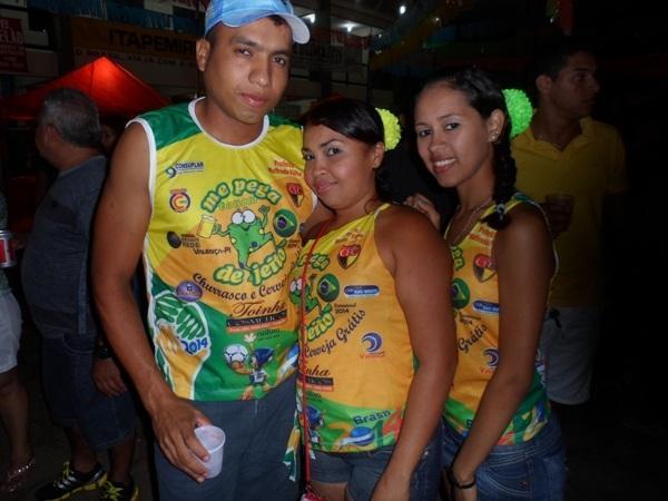 Carnaval 2014:Corredor da Folia ficou completamente lotado  - Imagem 20