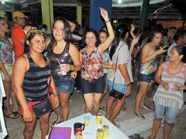 Bandas levam o público à praça na segunda feira de carnaval - Imagem 36