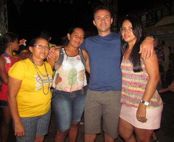 Gilmelândia fecha com chave de ouro a última noite de Carnaval em Barras - Imagem 41