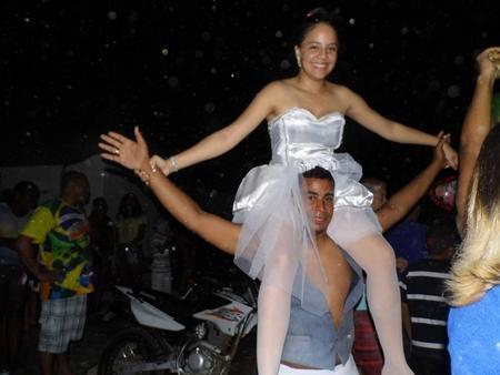 Carnaval do povão, arrasta multidão em jardim do Mulato - Imagem 12