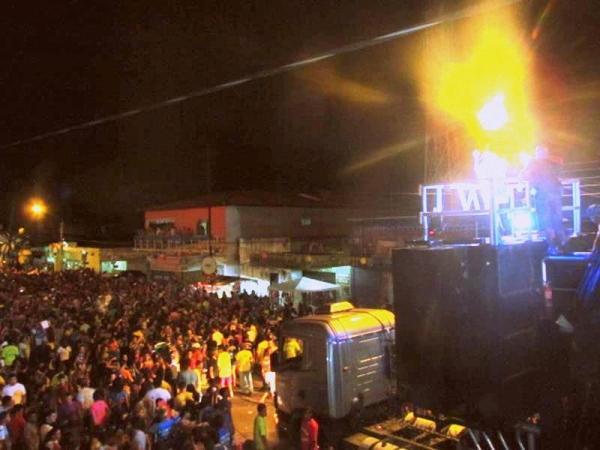 Gilmelândia fecha com chave de ouro a última noite de Carnaval em Barras - Imagem 101