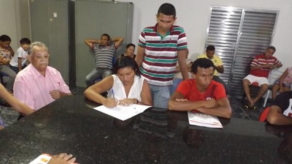 Zé Henrique efetiva 10 funcionários aprovados em concurso de 2011, e pretende fazer um concurso público até o fim do ano - Imagem 12