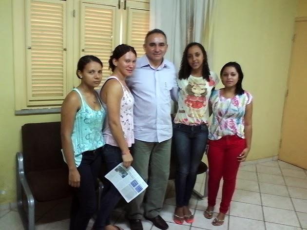 Prefeito Bernildo Val assume a responsabilidade pelo transporte de estudantes do ensino médio