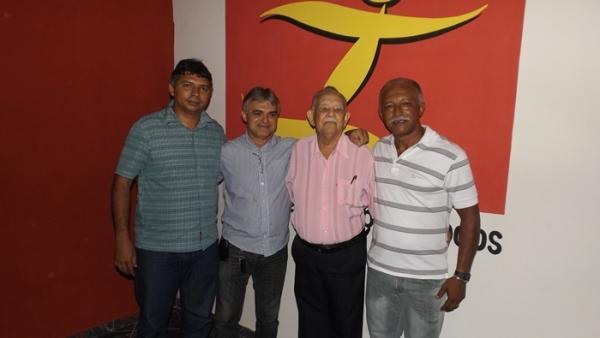 Zé Henrique efetiva 10 funcionários aprovados em concurso de 2011, e pretende fazer um concurso público até o fim do ano - Imagem 1