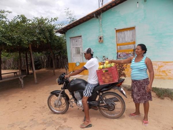 Maracujá garante renda aos produtores do Assentamento Malhada Grande - Imagem 9