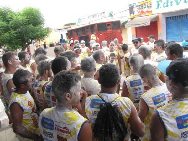 Bloco cara de pau encerra programação do carnaval de Miguel Alves - Imagem 24