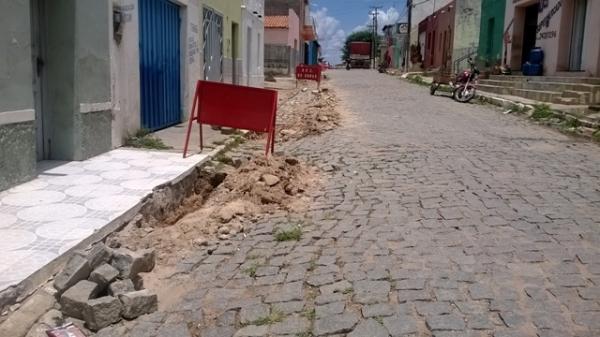 Prefeitura inicia reparos e manutenção do cais e rede de esgoto do município - Imagem 2